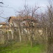 Il fiume vicino della proprietà