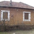 Il fiume vicino della proprietà