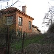 La proprietà il fiume vicino piccolo