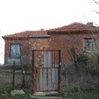 La proprietà il fiume vicino piccolo