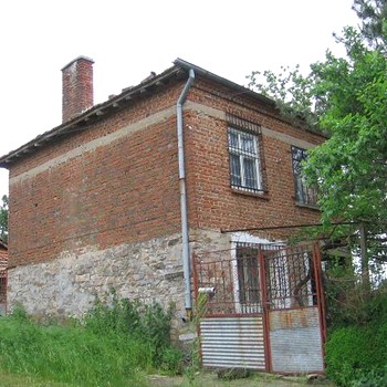 Casa rurale quasi un fiume