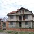 Due case per il prezzo di uno
