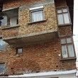 Due piani, costruito in mattoni casa in riva al mare
