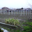 Due casa di piano con il giardino grande